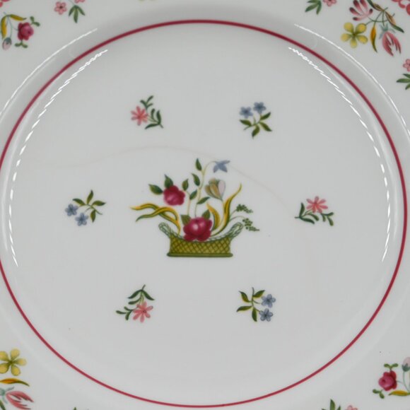 NEW Set of 2 Wedgwood Bianca Williamsburg Mark Bread Plates R4499 Plus Extra - Picture 1 of 3